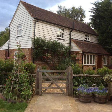 مبيت وإفطار Hildenborough The Barn At Woodview المظهر الخارجي الصورة
